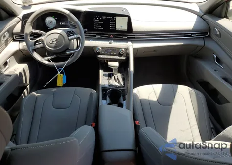 2023 Hyundai Elantra Sel z USA, uszkodzony, nr VIN KMHLS4AG5PU595775